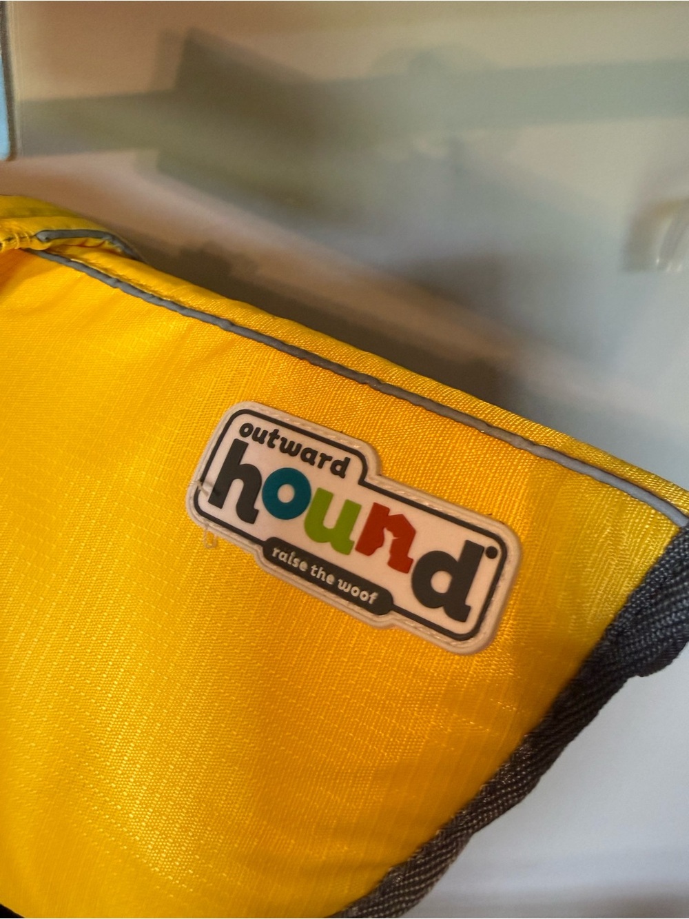 Outward Hound Bright Yellow Dog Life Vest with Black Trim - Picture 2 of 9